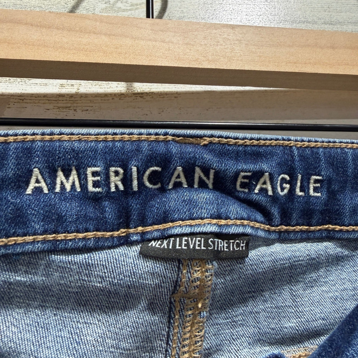 American Eagle Next Level Stretch Skinny Jeans Women 4 Distressed Denim EUC5