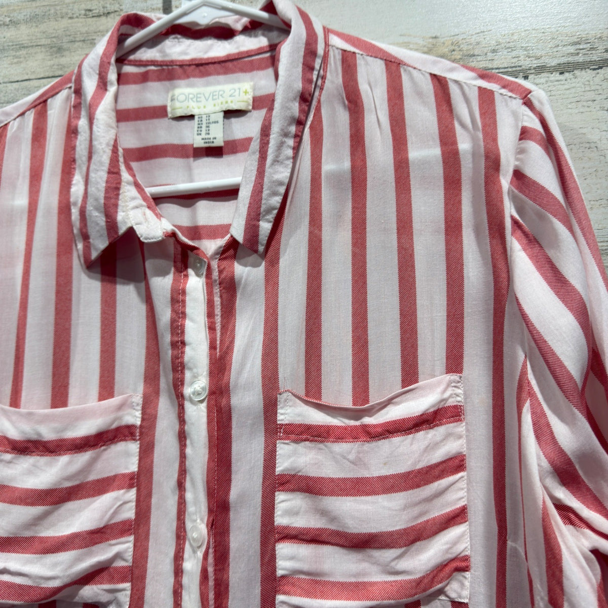 Forever 21 Striped Button Down Shirt Women 1X Red White 100% Rayon Casual EUC2