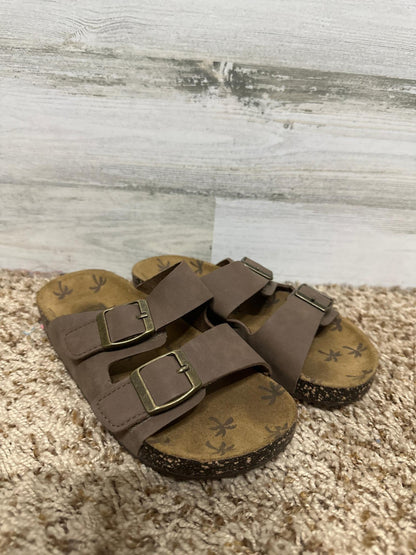 Brown Double Buckle Sandals Kids Youth 1 Brown Slides EUC0