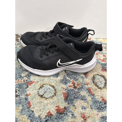 Nike Star Runner Shoes Boys 12C Black White Athletic EUC2