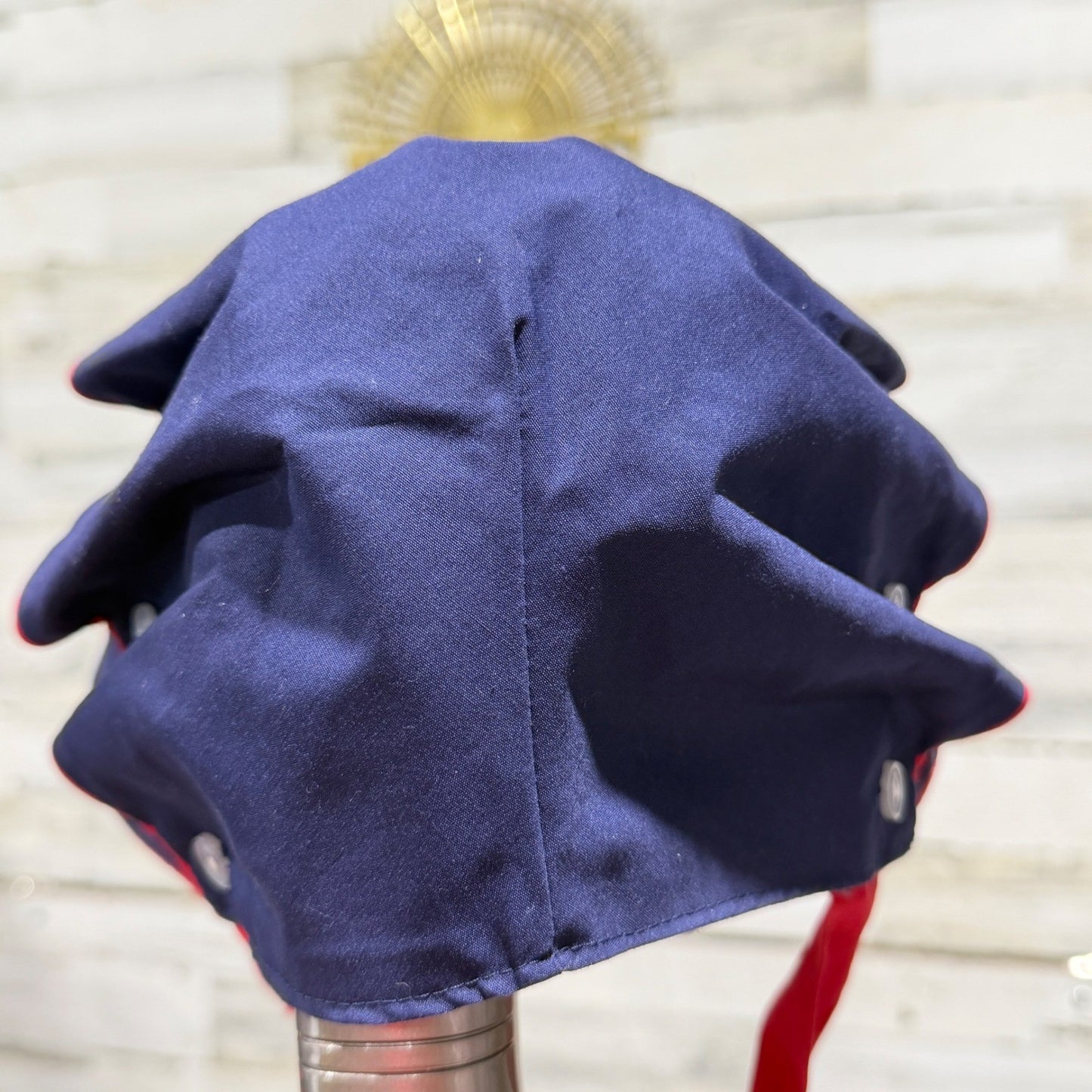 The Beaufort Bonnet Company Bonnet Large Navy Red Button Back Preppy *Flawed3