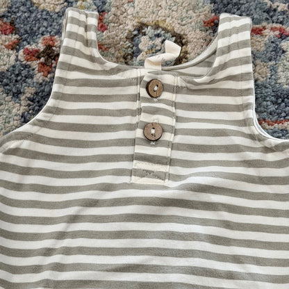 Quincy Mae Romper Baby 0-3M Gray White Striped Organic Cotton Minimalist *Flawed1