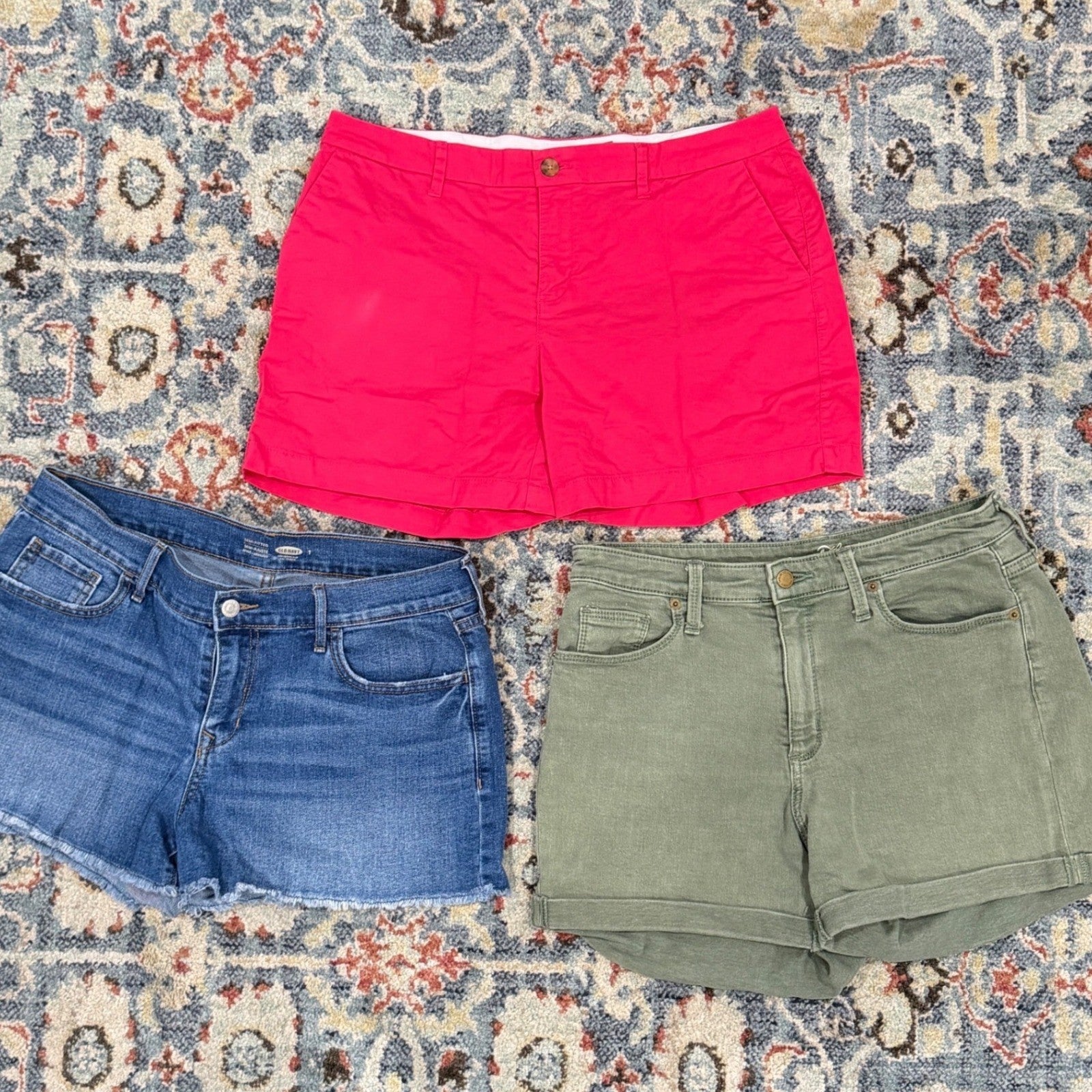 Old Navy Universal Thread Shorts Women 10 Pink Blue Green Casual Bundle EUC0