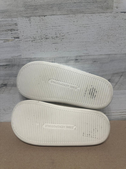 Aeropostale Slippers Women Size 5/6 White Smiley Face Fuzzy Sherpa Scuff2