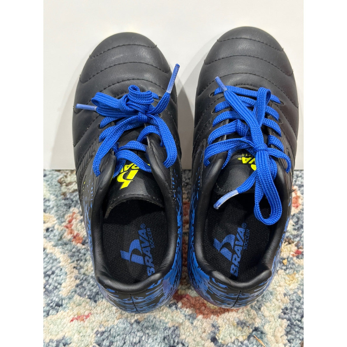 Brava Soccer Cleats Boys 12 Black Blue Graphic Athletic EUC4