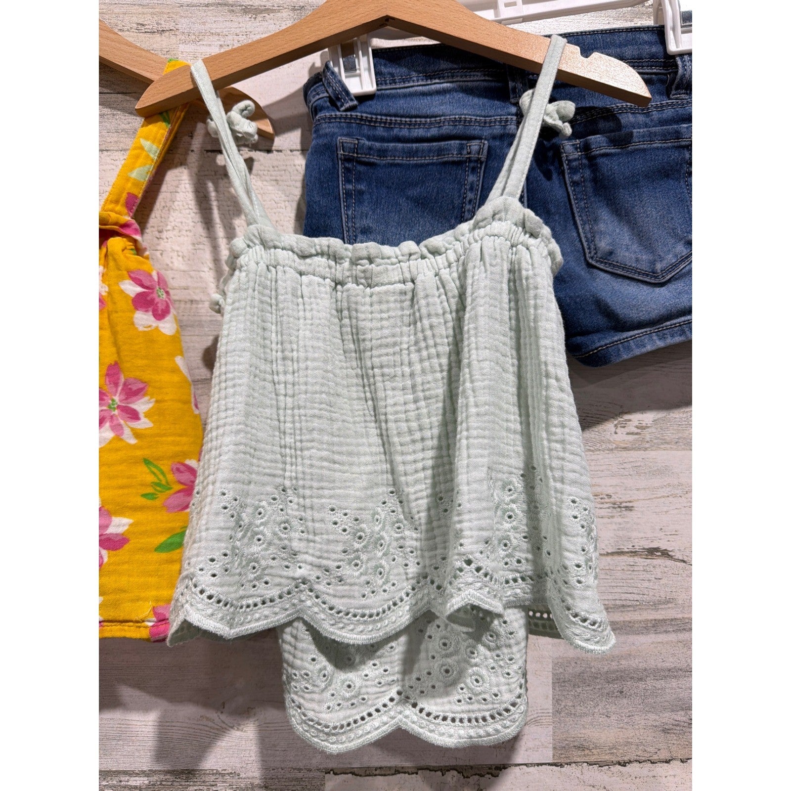 Old Navy Modern Moments Outfit Set Girls 5T Green Yellow Floral Denim Boho EUC5