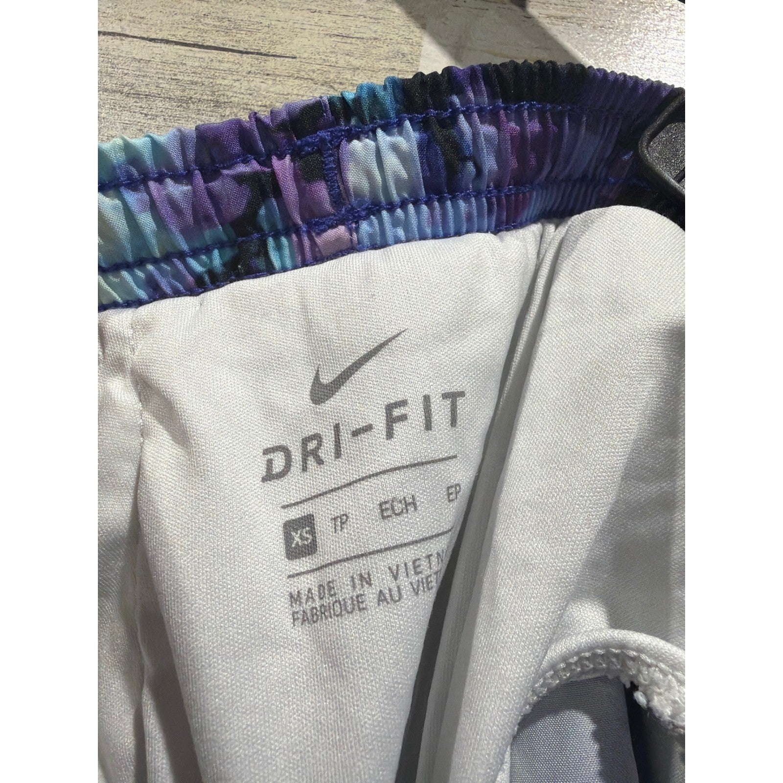 Nike Tempo Running Shorts Women XS Purple Floral Mesh Active Athletic *Flawed3