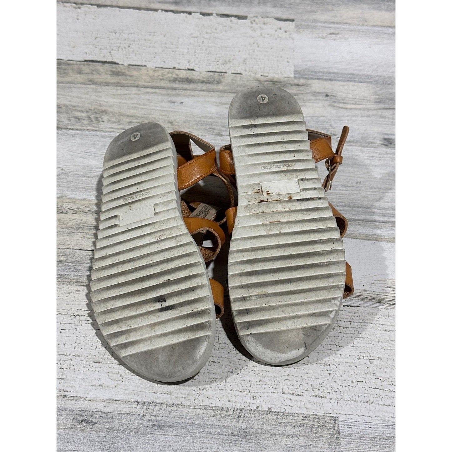 Cat & Jack Sandals Girls Size 4 Brown Strappy Gladiator Lug Sole Boho EUC1