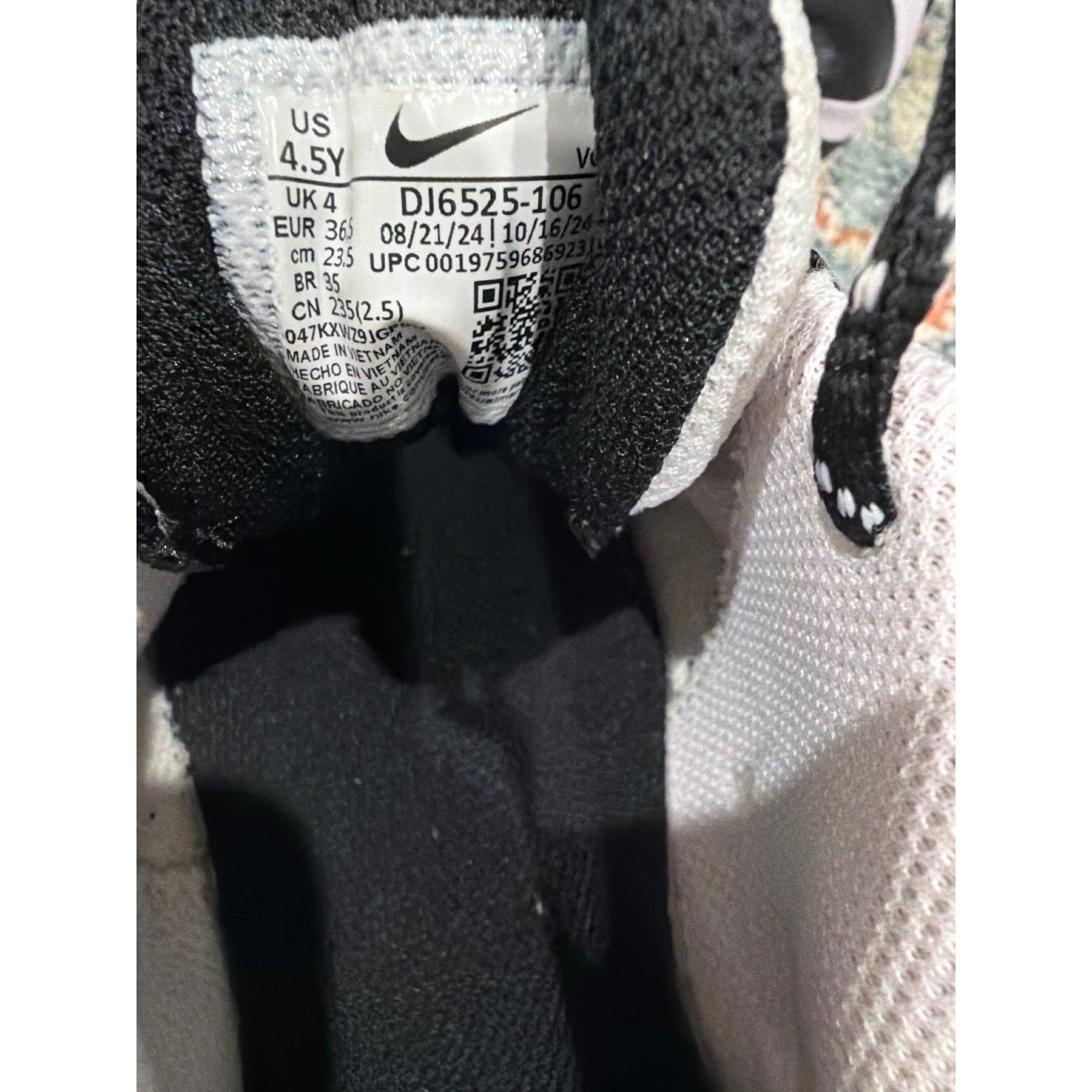 Nike Vapor Ultrafly 4 Keystone GG Youth 4.5Y White Black Fastflex Cleats EUC5