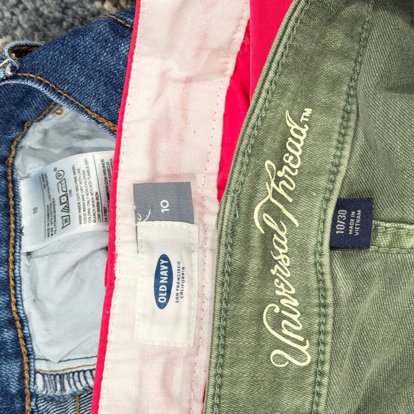 Old Navy Universal Thread Shorts Women 10 Pink Blue Green Casual Bundle EUC7