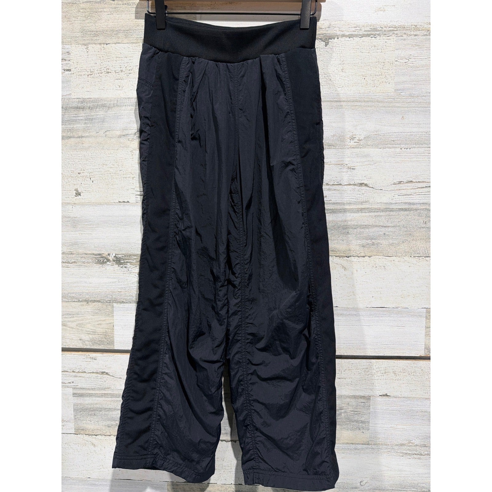 Old Navy Track Pants Girls 10/12 Black Mesh Trim Wide Leg Gorpcore EUC0