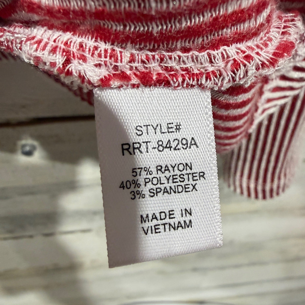 Zenana Long Sleeve Top Women S/M Red White Striped Rayon Blend Casual EUC3