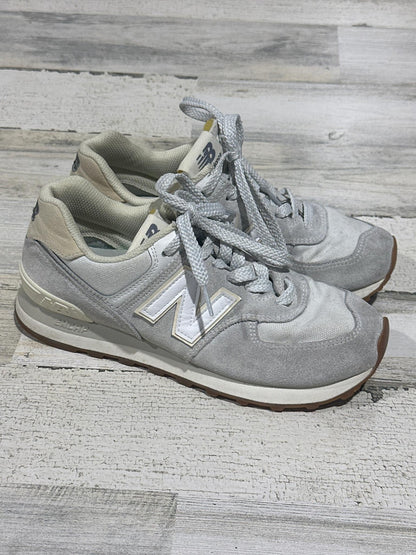New Balance 574 Sneakers Women Size 8 Grey White Gum Sole Classic GUC0