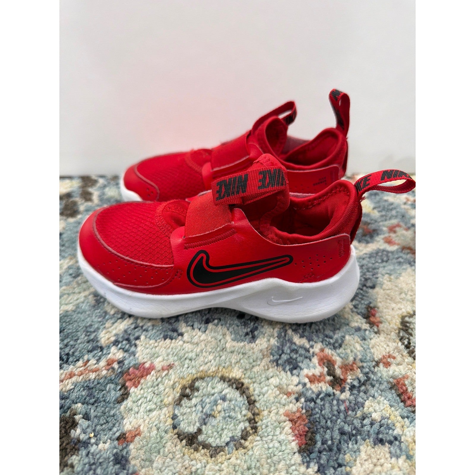 Under Armour Nike Sneakers Boys 10 Black Red Athletic Running Shoes3