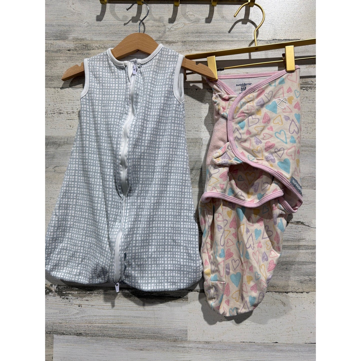 SwaddleMe Sleep Sack Swaddle Bundle Baby Girl 0-3M Pink Grey Hearts Grid0