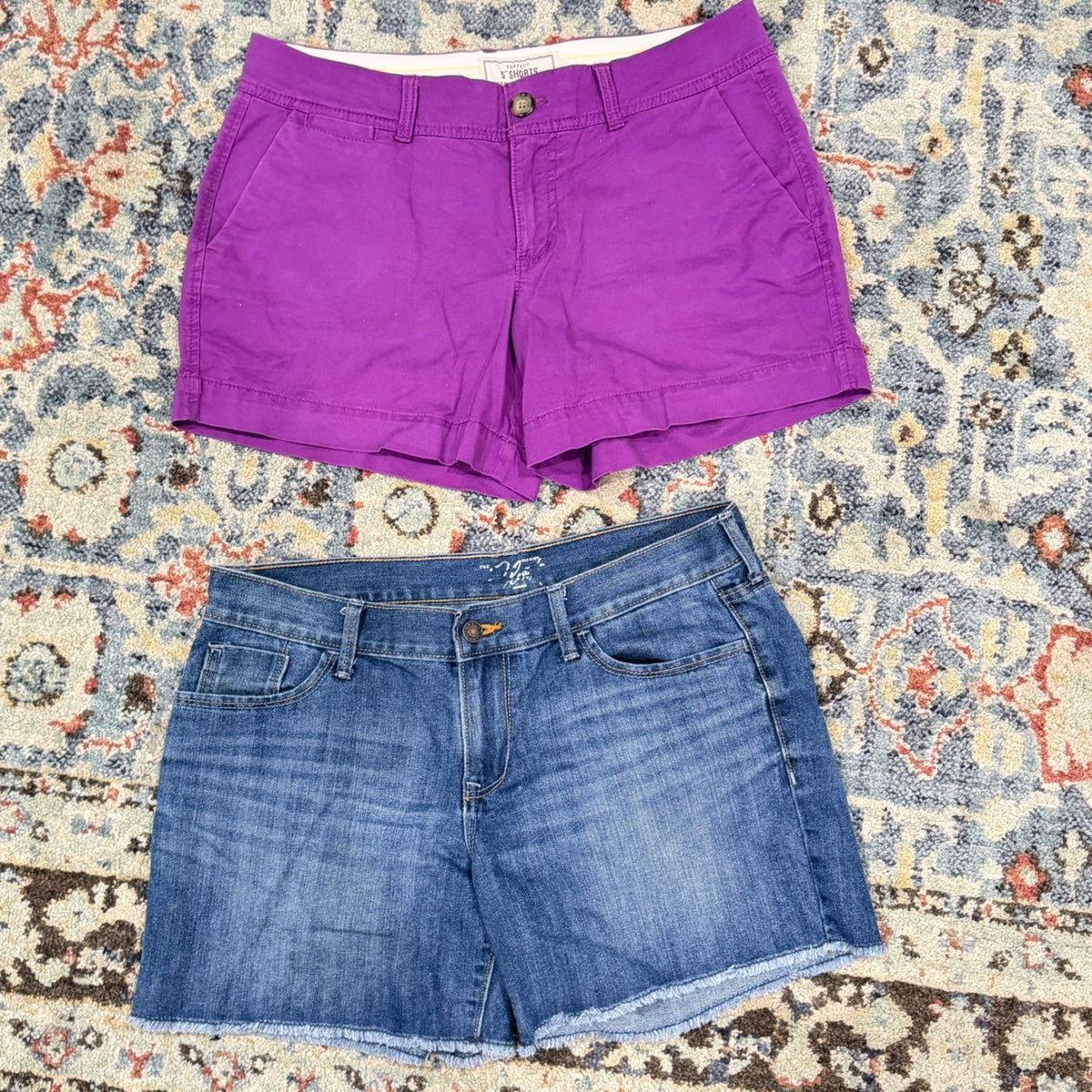 Old Navy Shorts Bundle Women 8 Purple Blue Denim Khaki Raw Hem Casual EUC1