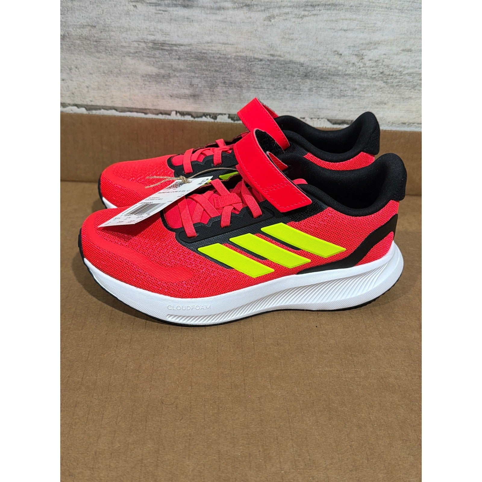 Adidas Runfalcon 3.0 Sneakers Kids Size 2 Youth Coral Neon Yellow Sporty NWT0
