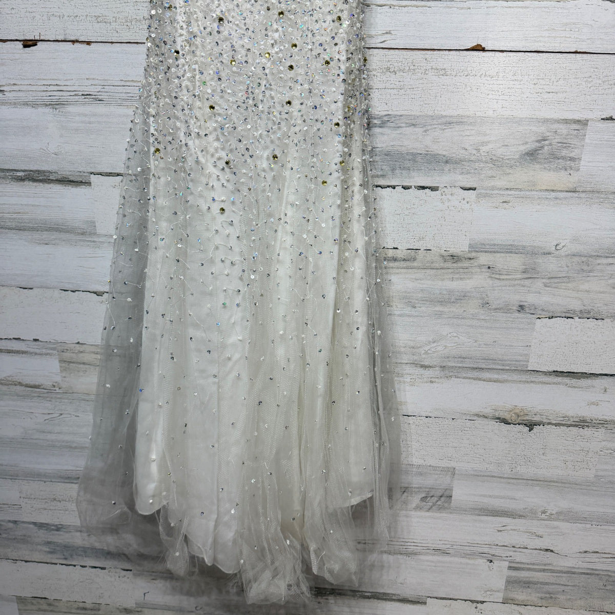 Jovani Prom Gown Women 4 White Beaded Sequin Mermaid Halter Glam *Flawed11