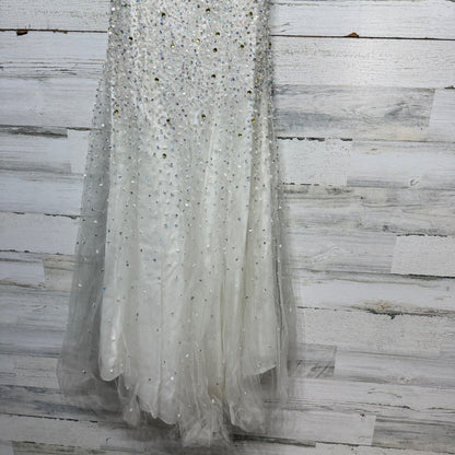 Jovani Prom Gown Women 4 White Beaded Sequin Mermaid Halter Glam *Flawed11