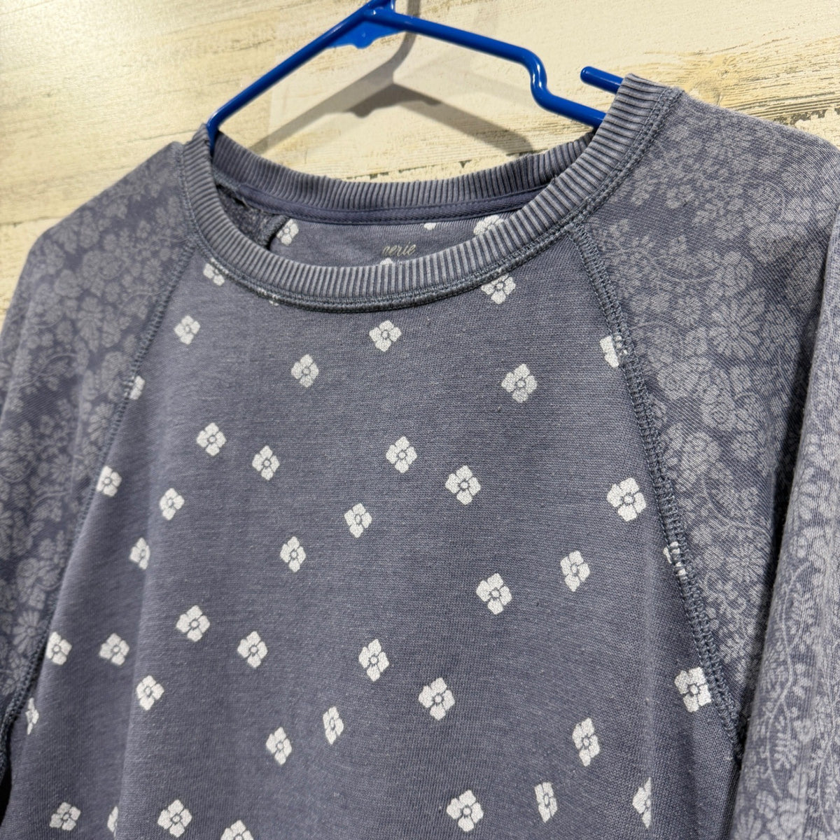 Aerie Floral Raglan Sweatshirt Women Medium Blue Cotton Blend Boho1