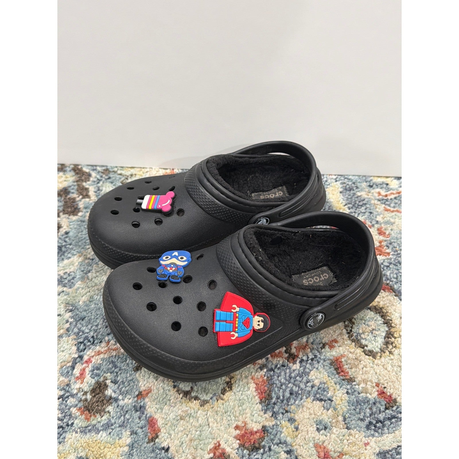 Crocs Lined Clogs Boys Size 13 Black Captain America Jibbitz Gorpcore GUC2