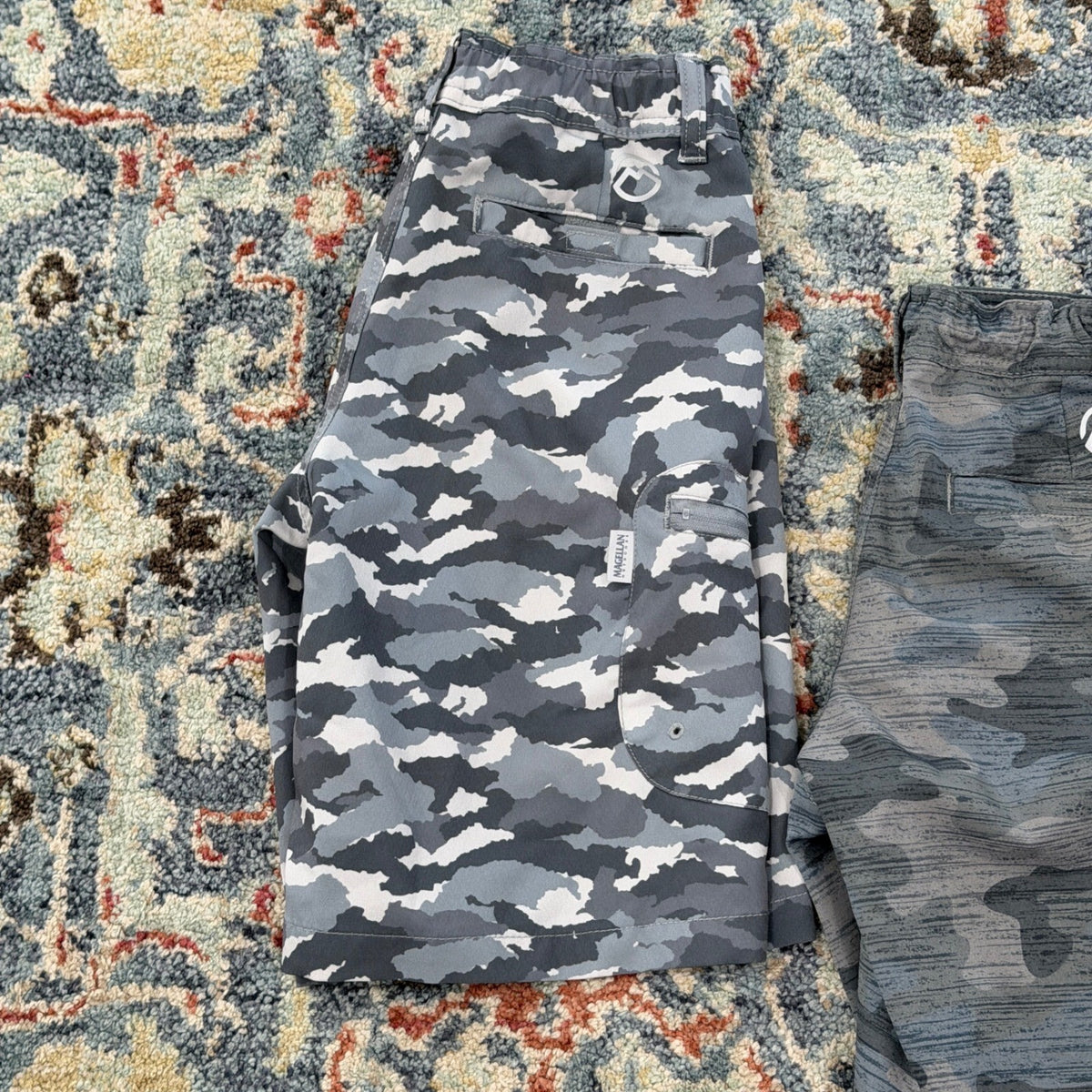 Magellan Fish Gear Shorts Boys 10 Grey Camo Performance Outdoor EUC2