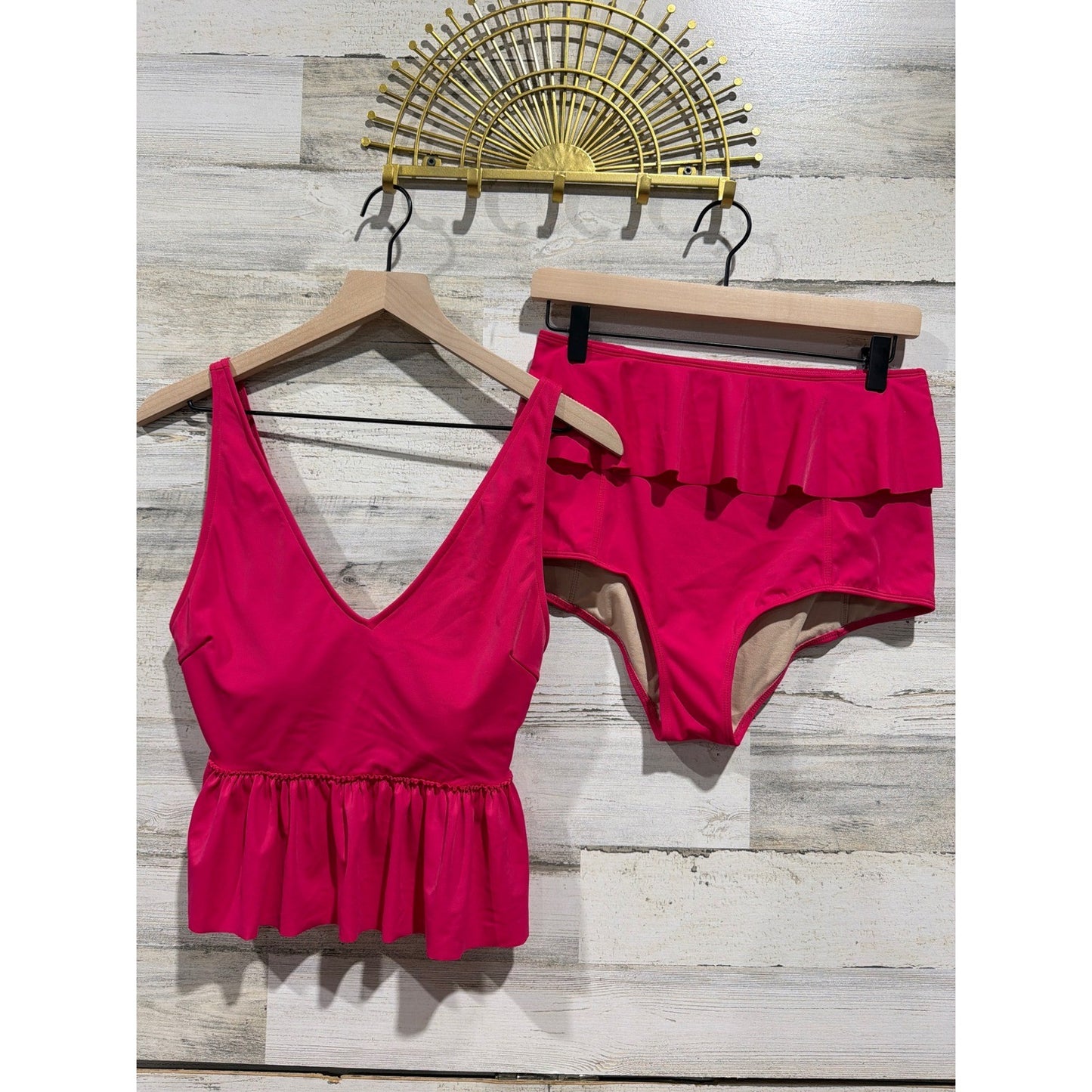 Kortni Jeane Swimsuit Women Medium Pink Ruffle Peplum Retro Barbiecore0