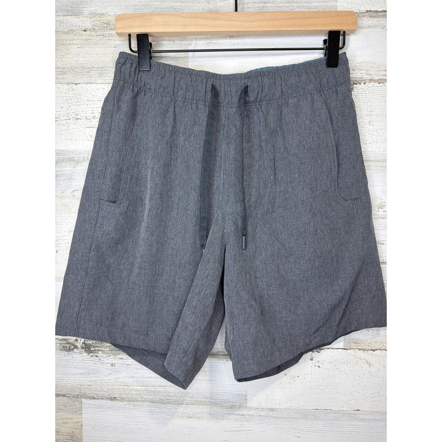 Eddie Bauer Performance Shorts Men Small Gray Elastic Waist Gorpcore EUC0