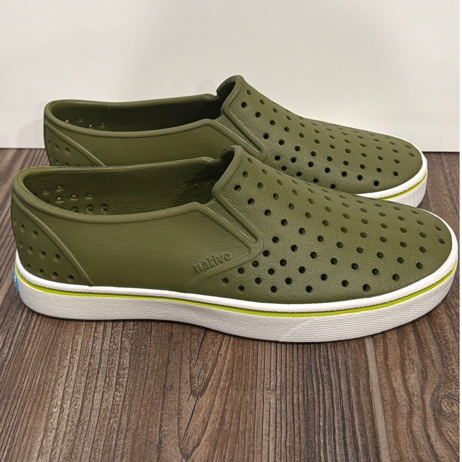 Native Miles Shoes Mens 4 Dark Green Slip On Perforated Gorpcore New0