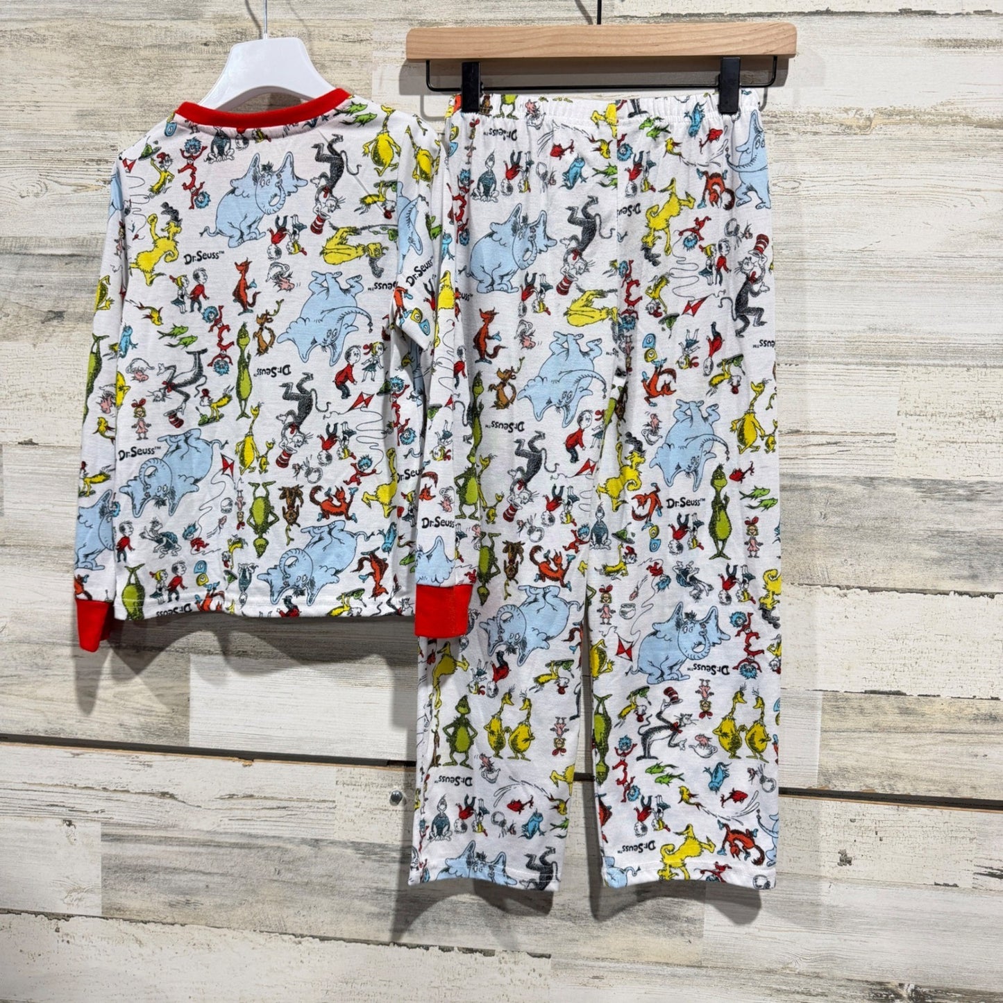 Dr Seuss Pajama Set Boys Size 8 White Character Print Grinchcore GUC4