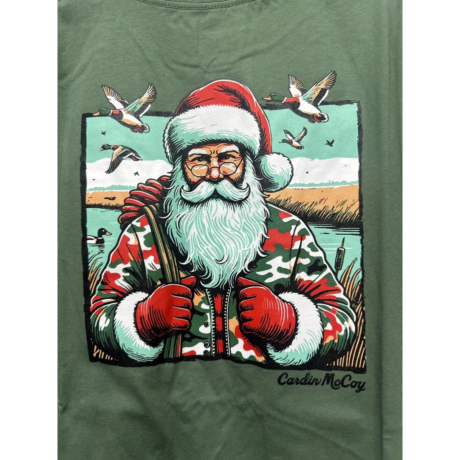 Cardin McCoy T-Shirt Boys 8/10 Green Hunting Santa Camo Duck Pocket Tee NWT2