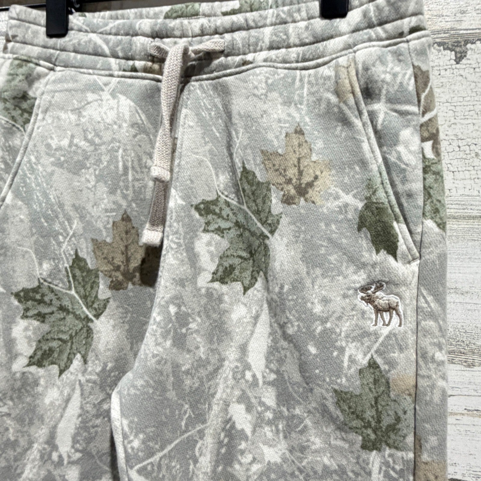 Abercrombie Kids Sweatpants Boys 7/8 Grey Camo Leaf Joggers EUC1