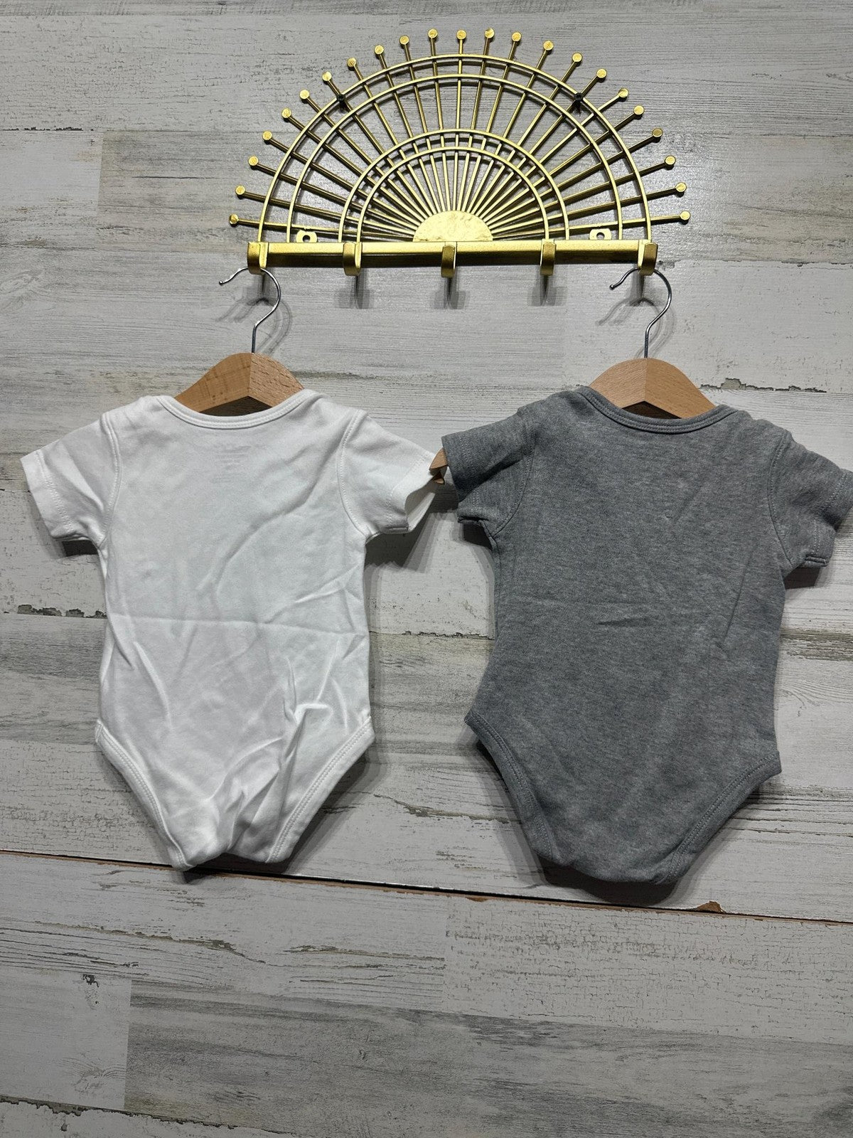 Gen2 MLB New York Yankees Bodysuit Set Baby 3-6M Gray White Graphic 2pk EUC2