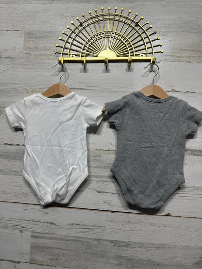 Gen2 MLB New York Yankees Bodysuit Set Baby 3-6M Gray White Graphic 2pk EUC2