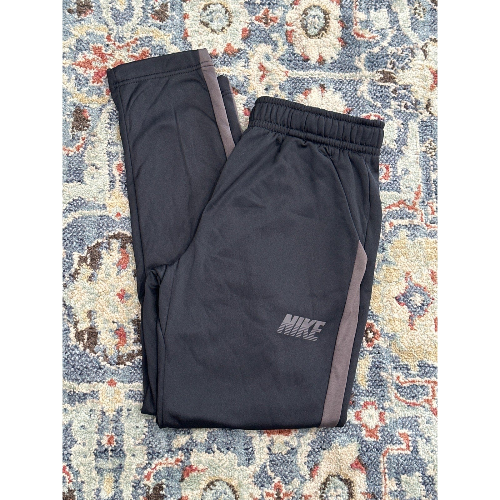 Nike Training Pants Kids Large Black Grey Excellent Dri-FIT Athletic Joggers NWT0