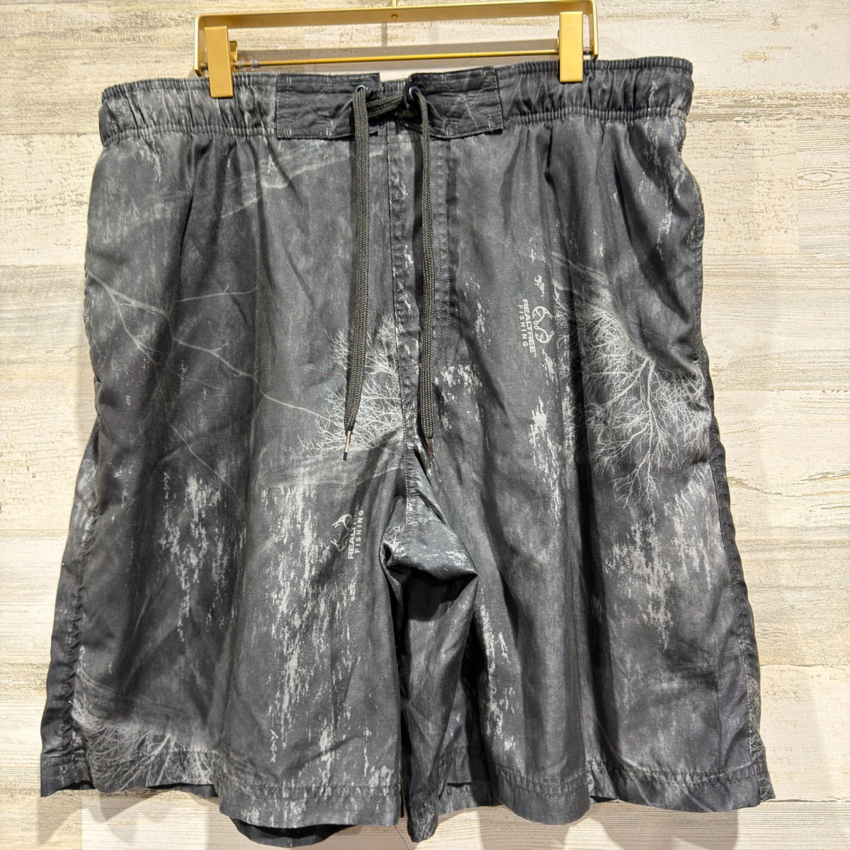 O'Rageous Realtree Fishing Shorts Men XL Black Camo Outdoors GUC*0