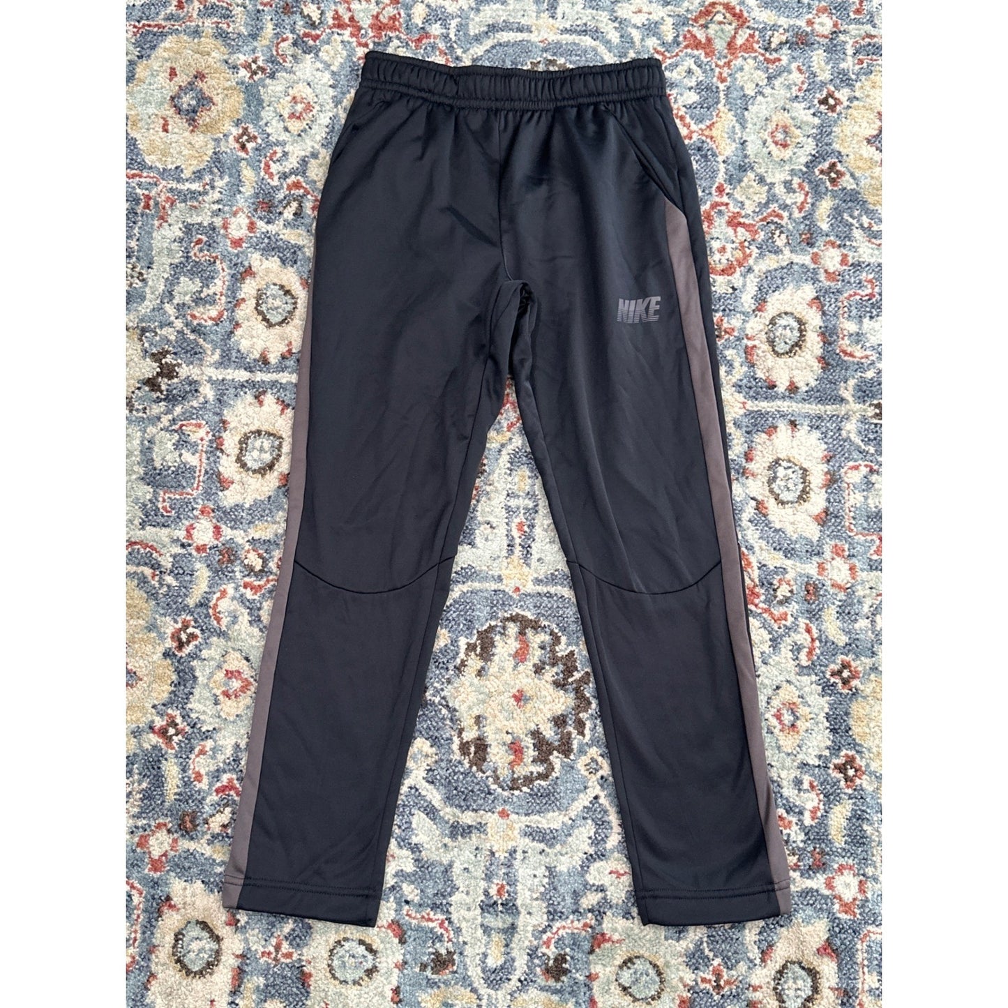 Nike Training Pants Kids Large Black Grey Excellent Dri-FIT Athletic Joggers NWT4