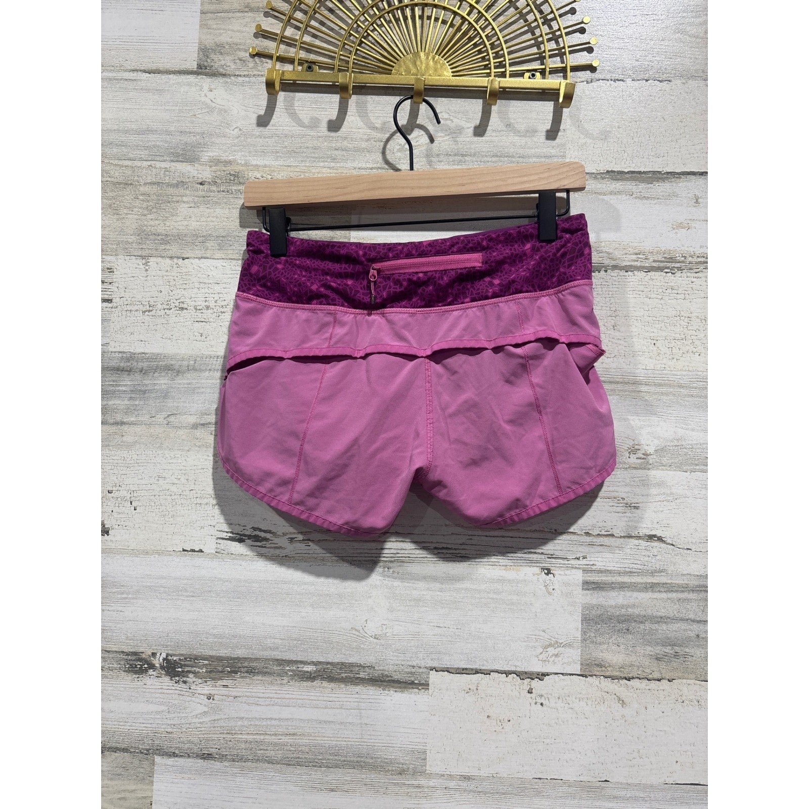 Lululemon Speed Up Shorts Womens 4 Pink Purple Geometric Athletic Run2