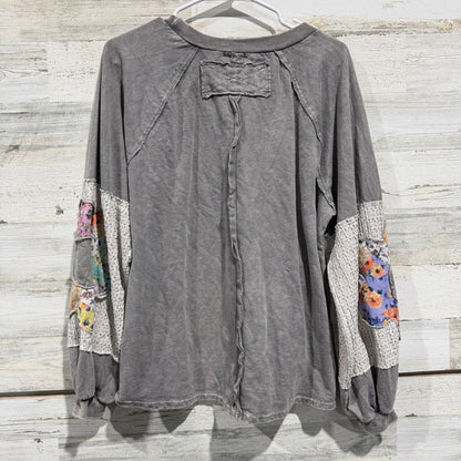 J. HER Sweatshirt Women Small Gray Floral Patchwork Crochet Boho EUC5