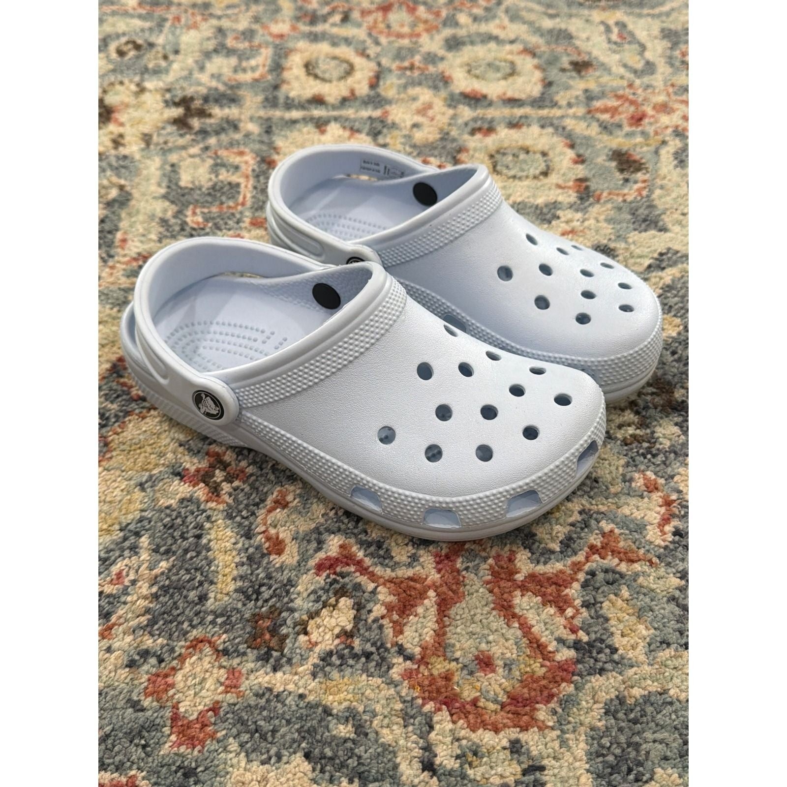 Crocs Classic Clog Women 6 / Mens 4 Light Blue Slip On Comfort Gorpcore EUC1