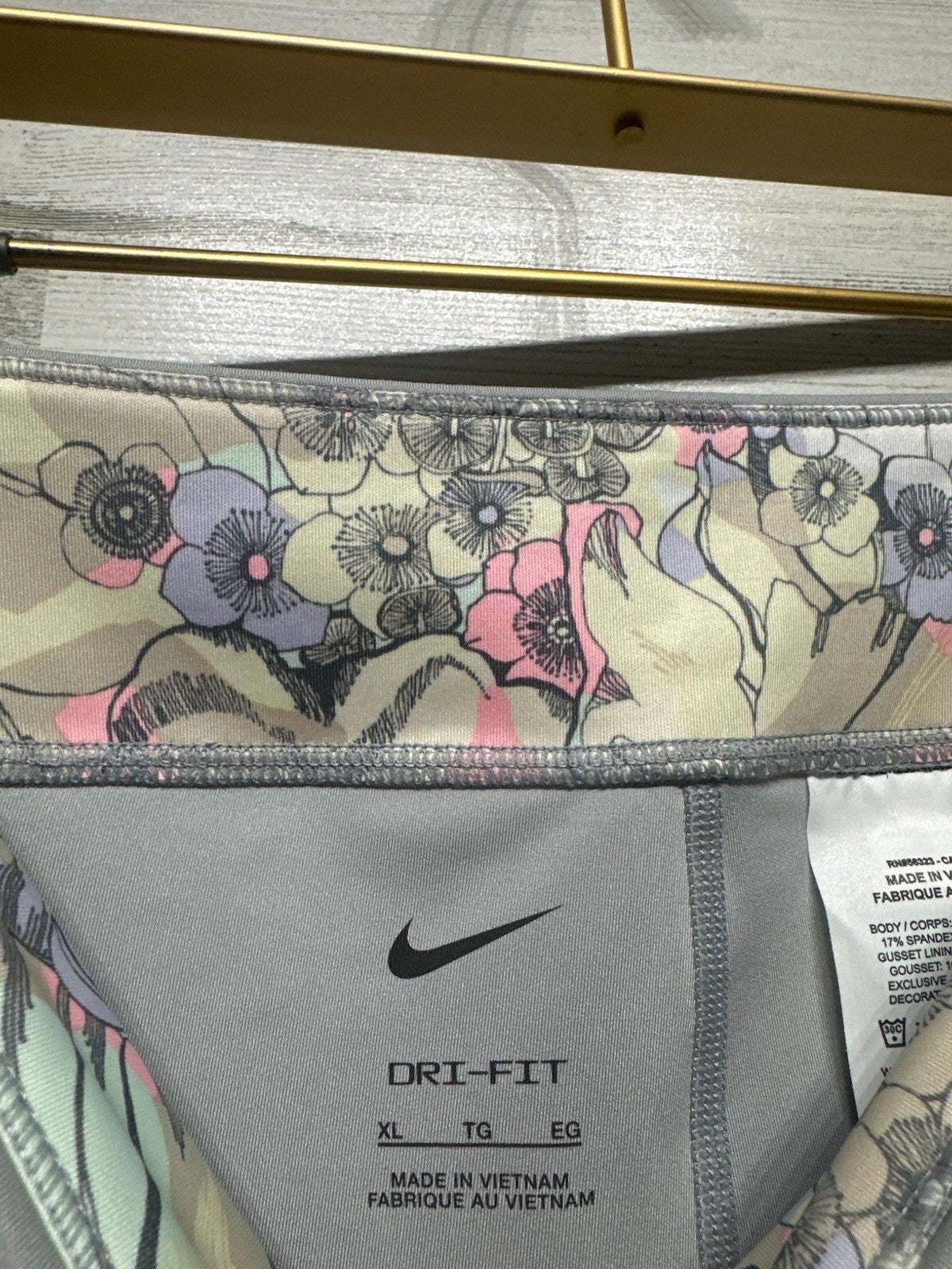 Nike Leggings Girls XL Gray Floral Dri-FIT Athletic EUC3