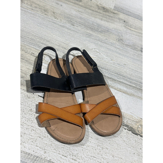 Old Navy Sandals Girls 11 Black Tan Strappy Faux Leather GUC0