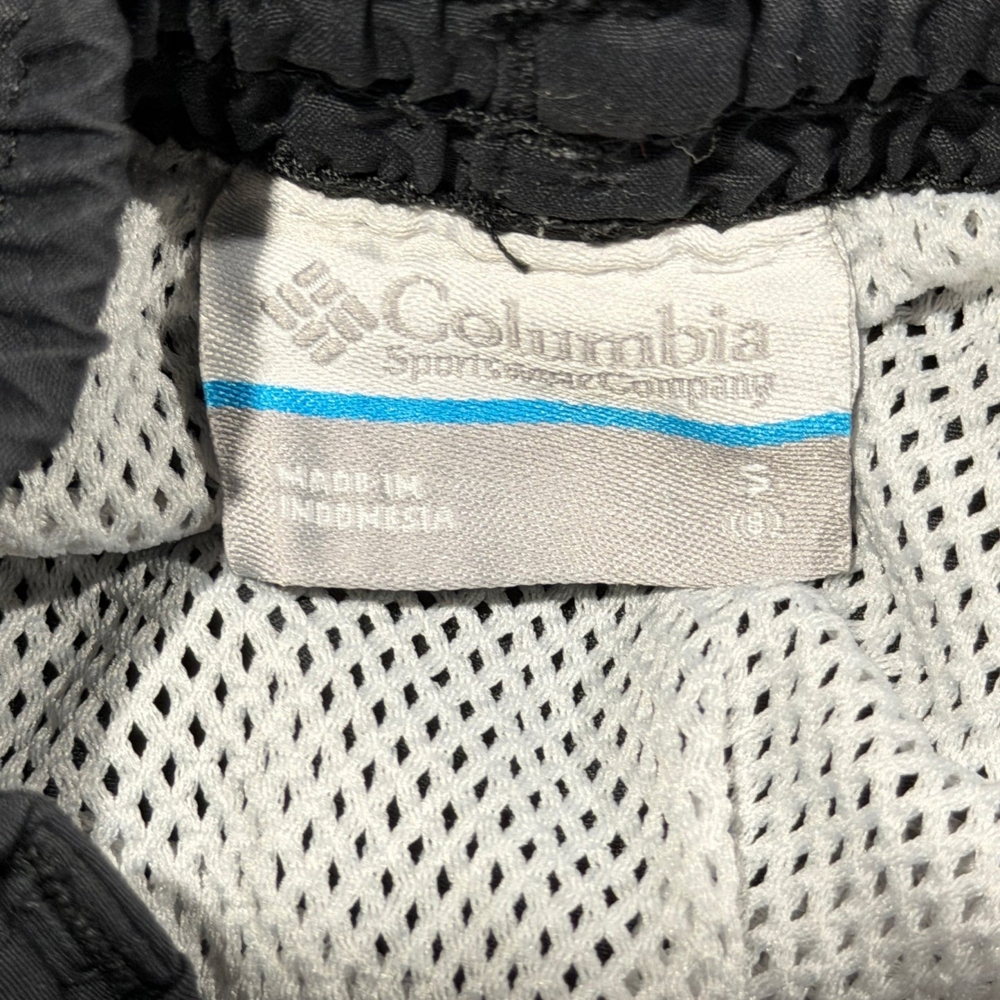 Columbia PFG Shorts Boys Small Black Omni-Shade Fishing Outdoors EUC7