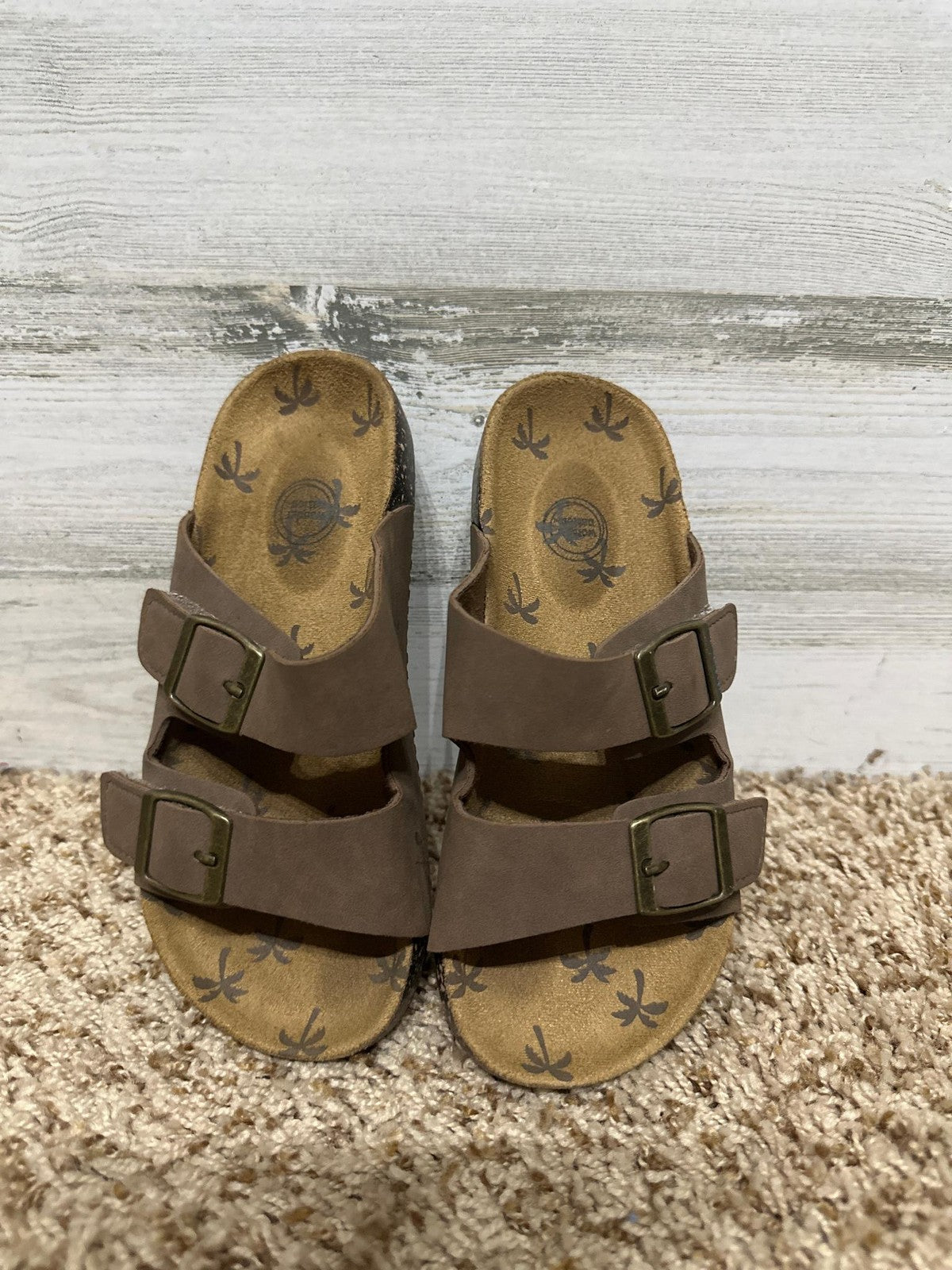 Brown Double Buckle Sandals Kids Youth 1 Brown Slides EUC2