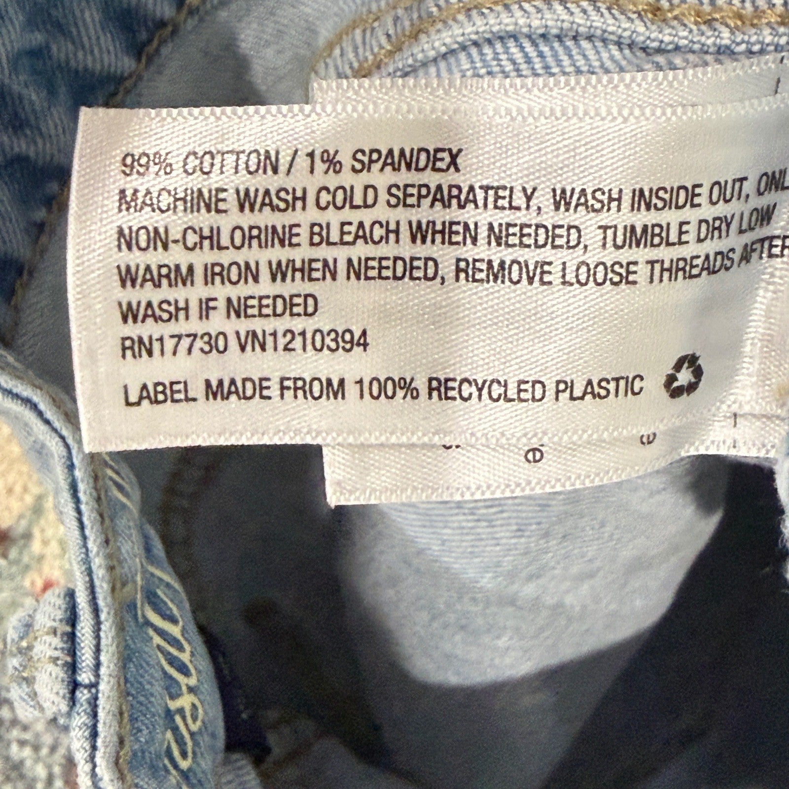 Universal Thread Denim Shorts Women 10 Light Blue Distressed High Rise EUC4