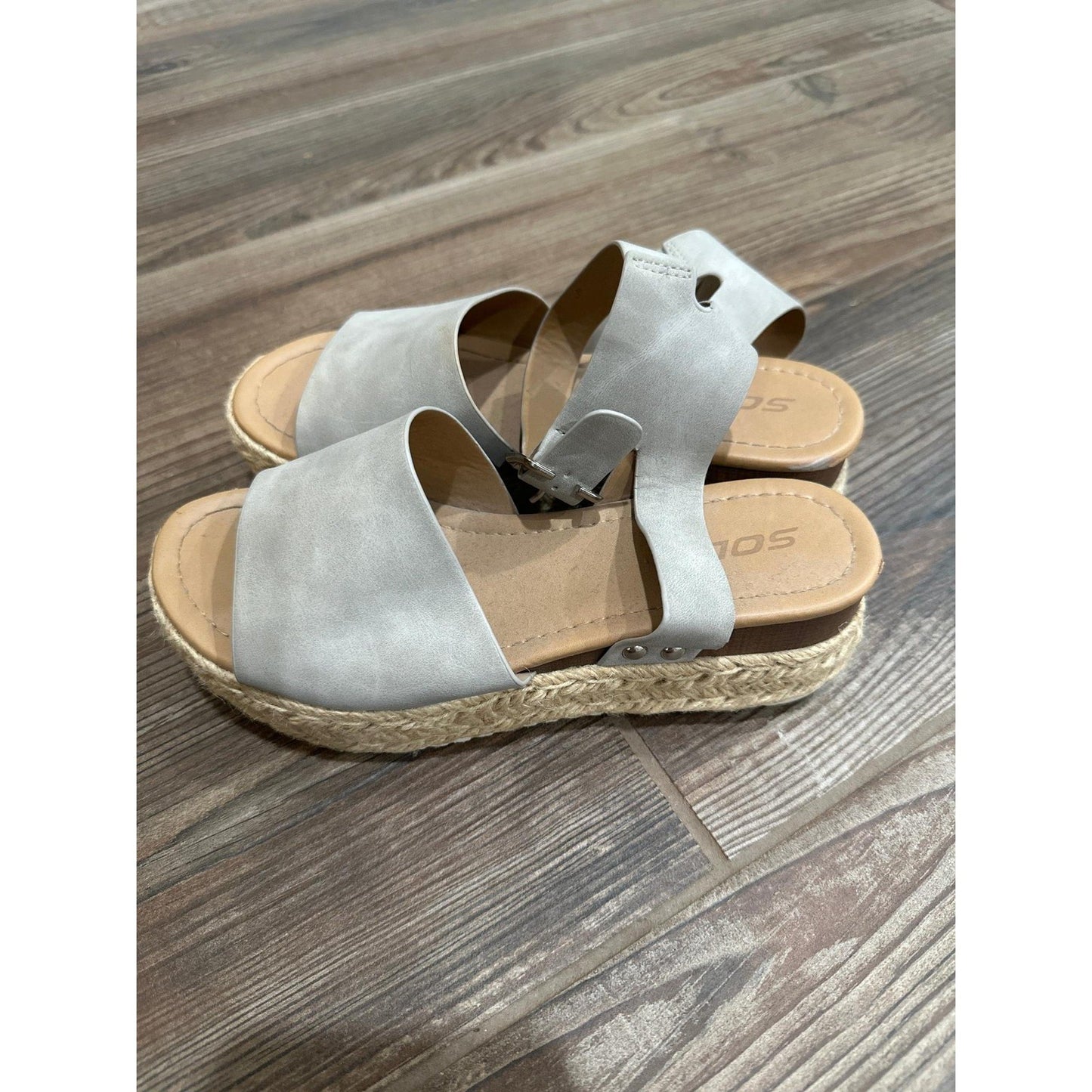 Soda Espadrille Platform Sandals Women Size 8 Grey Chunky Platform Wedge2