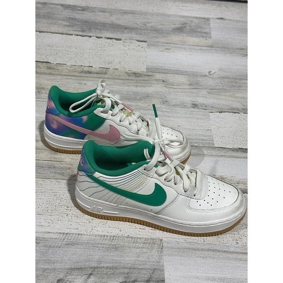 NikeAirForce1 Kids Size 4 Youth White Green Pink Gum Sole Shoes2
