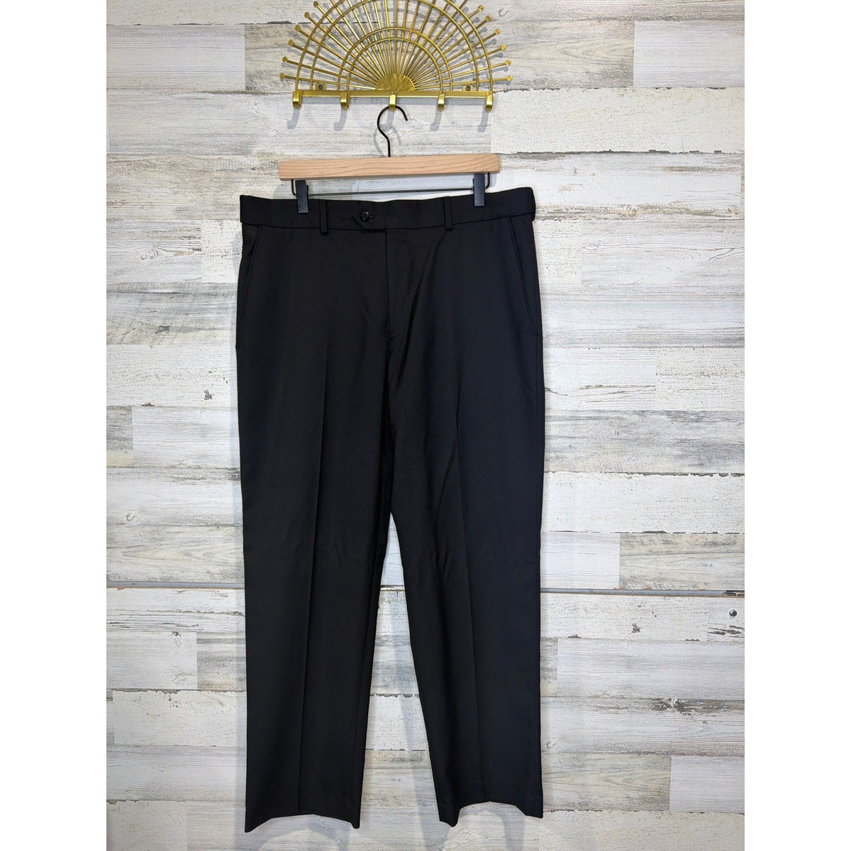 Stafford Travel Dress Pants Mens 36x30 Black Classic Fit Wrinkle Free EUC0