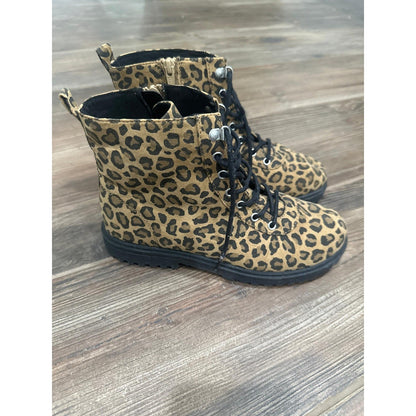 Old Navy Combat Boots Girls Size 5 Youth Leopard Print Lace Up Side Zip EUC0
