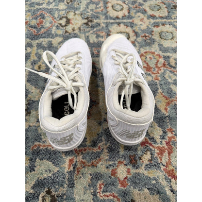 New Balance FuelCell Fuse v4 Softball Cleats Women 9 White Silver Athletic GUC3